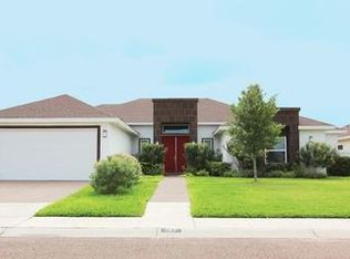 157 Lake Carnegie Ct, Laredo, TX 78041