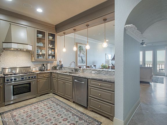 3rd image of 4640 W Beach Blvd APT D8