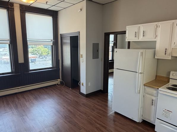 153 Main St APT 10