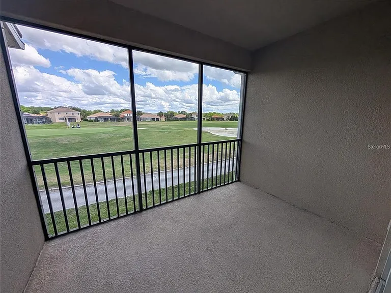 803 Fairwaycove Ln #204 — Photo 6