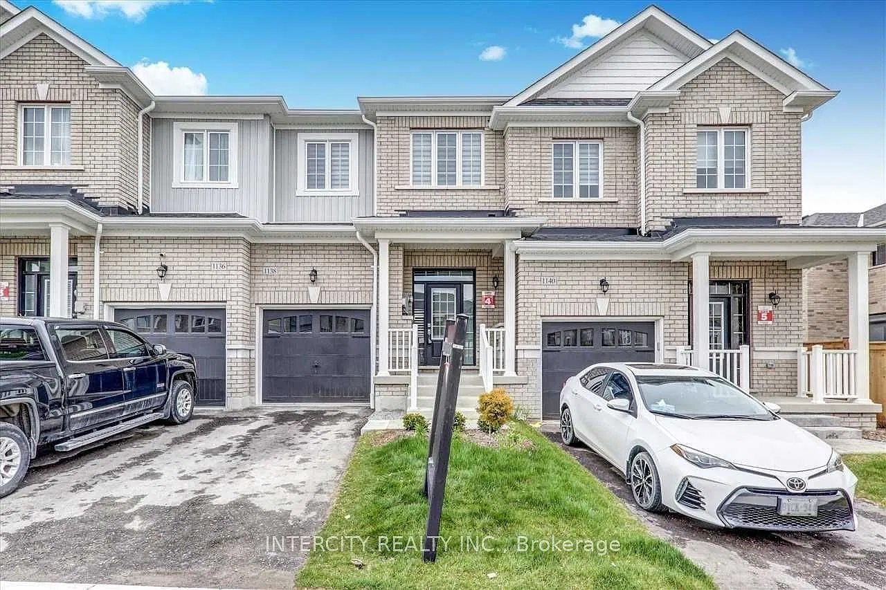 3 bed, $3,200 — Photo 1