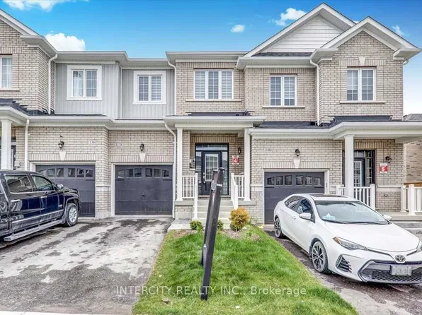 1138 Citrine St, Pickering, ON L1X 0G7