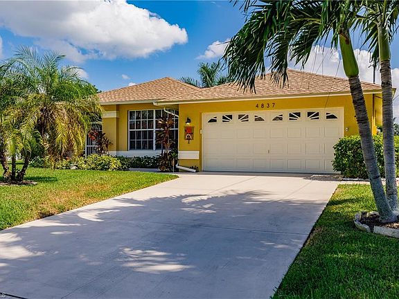 3rd image of 4837 SW 24th Pl