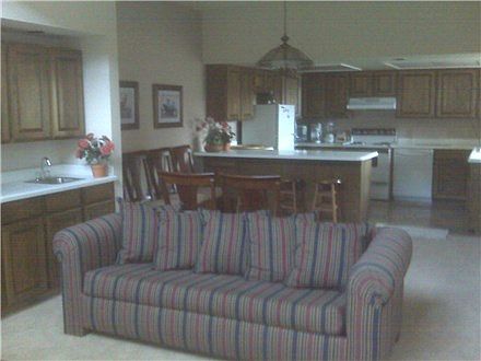 3rd image of 1310 Deer Valley Dr S