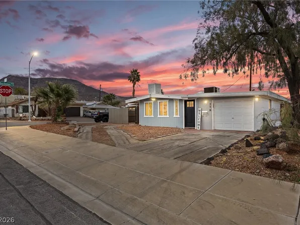 256 Hillcrest Dr, Henderson, NV 89015