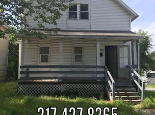 1097 W Green St, Decatur, IL 62522