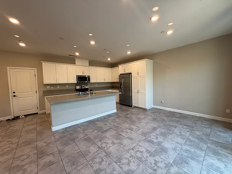 10110 Hercules Way — Photo 37