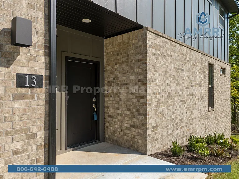 13 Carrick Dr — Photo 7