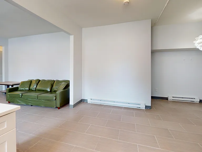 245 Whitney Ave #2L — Photo 8