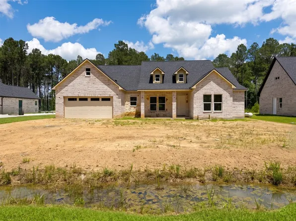 3033 Coast, Dayton, TX 77535