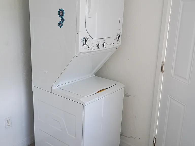611 Ora St #4 — Photo 9