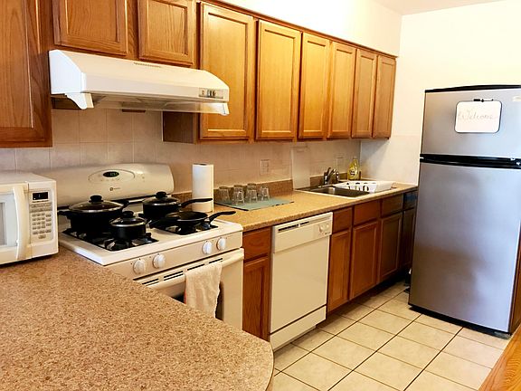 2nd image of 3302 S Ashland Ave APT 2