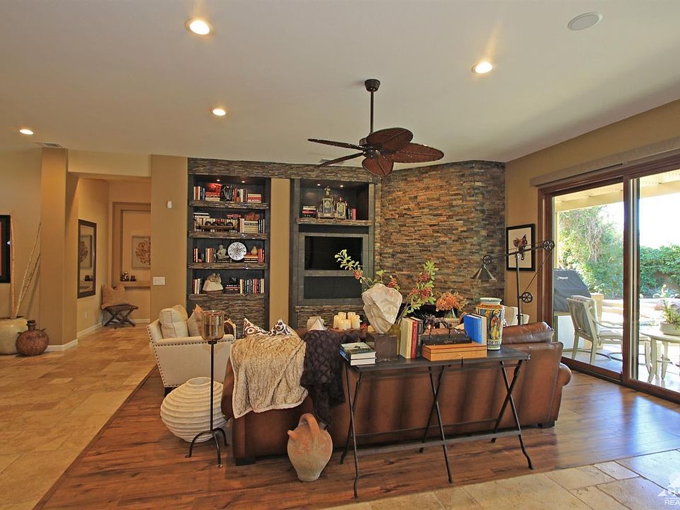 1st image of 41935 Ward Dr