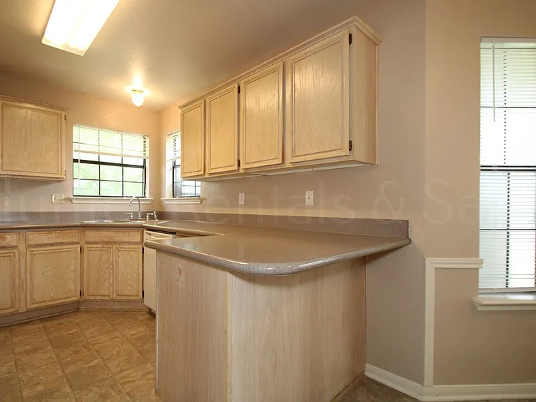 4705 Fawn Dr — Photo 13
