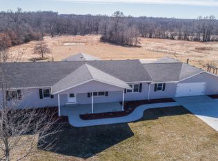 802 E County Line Rd, Clark, MO 65243