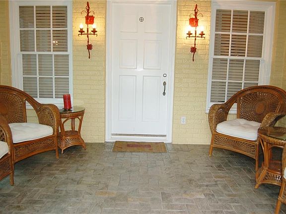 4th image of 8139 Santa Clara Dr