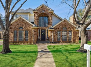 3702 Glenbrook Dr, Arlington, TX 76015
