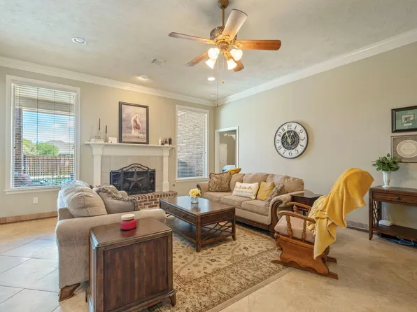 3710 Williams Trace Dr, Bryan, TX 77808