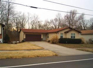 774 Prigge Rd, Saint Louis, MO 63138