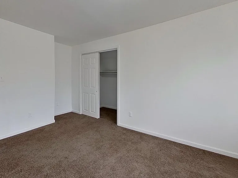 701 W Hanna Ave — Photo 10