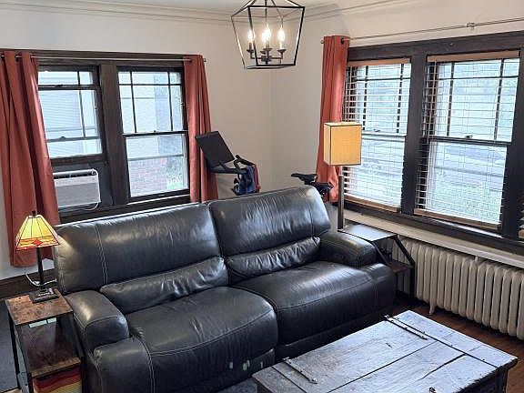 2nd image of 3917 Chicago Ave S #2