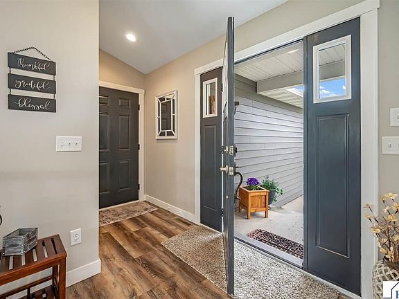 3rd image of 2292 Deerwood Dr