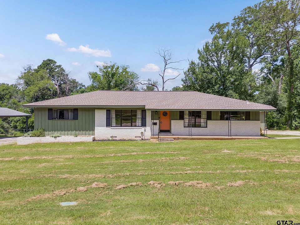1st image of 137 Gardner Dr