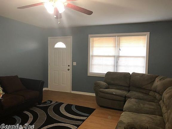 3rd image of 2035 N Central Ave