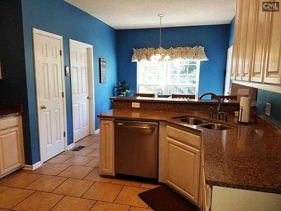 3rd image of 57 Groves Wood Ct
