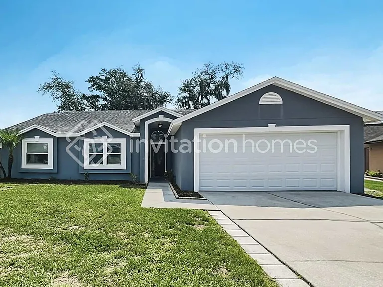 2148 Tioga Dr — Photo 1
