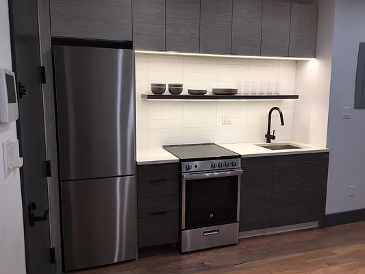 Rented by Aron Fried, LREB | media 20