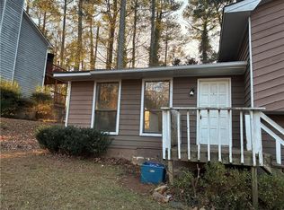 3253 Deshong Dr, Stone Mountain, GA
