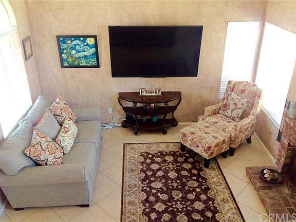 Awesome view of family room from upstairs.. :)