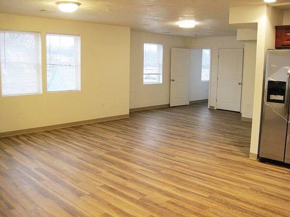 4th image of 329 East St Unit 302