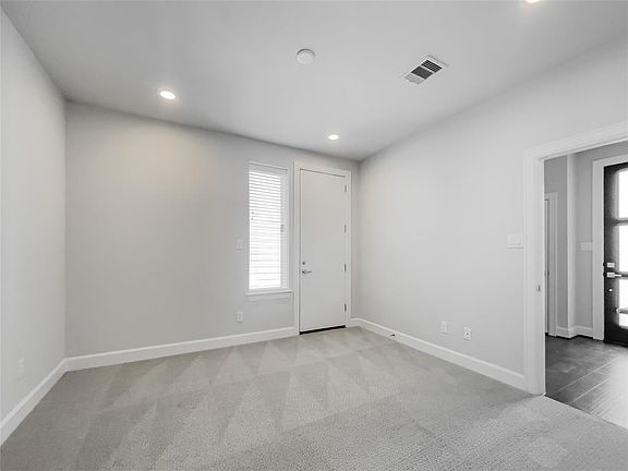 2nd image of 1518 Rosalie St