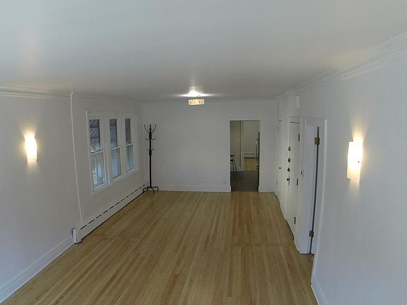 5th image of 1159 W Grand Ave