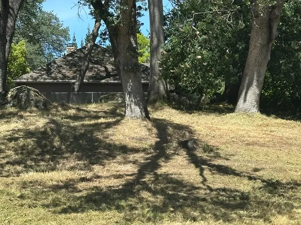 Royal Park Dr, Shingle Springs, CA 95682
