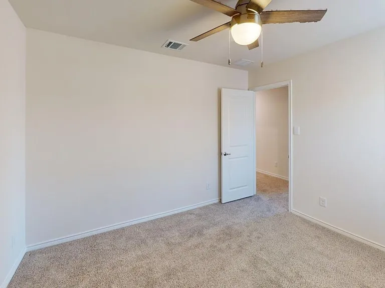 1526 Forever Way — Photo 19