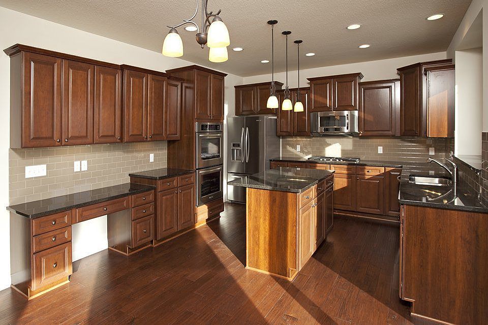 Gourmet kitchen with built-in desk