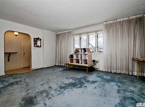 4th image of 5835 208th St
