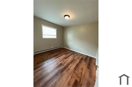 208 N Prospect Rd Photo 1