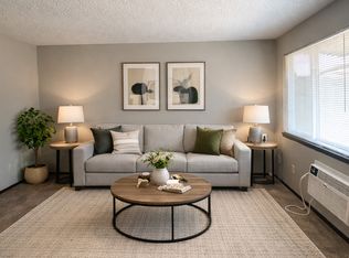 201 Jim Clements Way APT 8, Selah, WA 98942