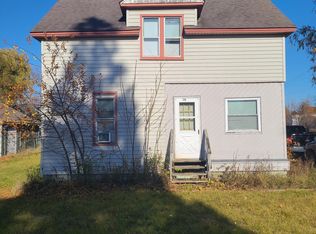 206 S River St, Tawas City, MI 48763