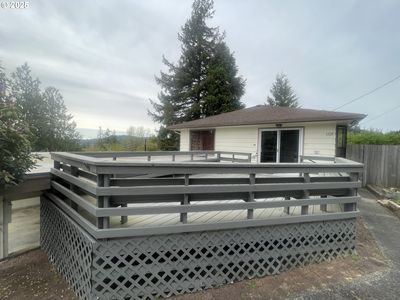 1120 E 1st Pl, Coquille, OR, 97423