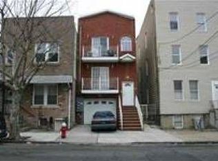 39 Wallis Ave, Jersey City, NJ 07306