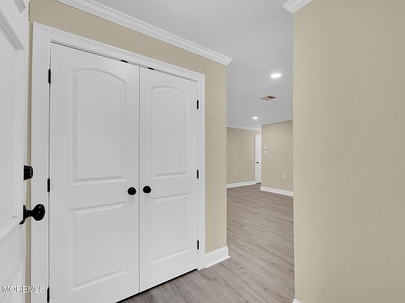5th image of 111B Edinburgh Lane