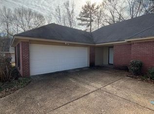 343 Sunny Brook Ct, Terry, MS 39170