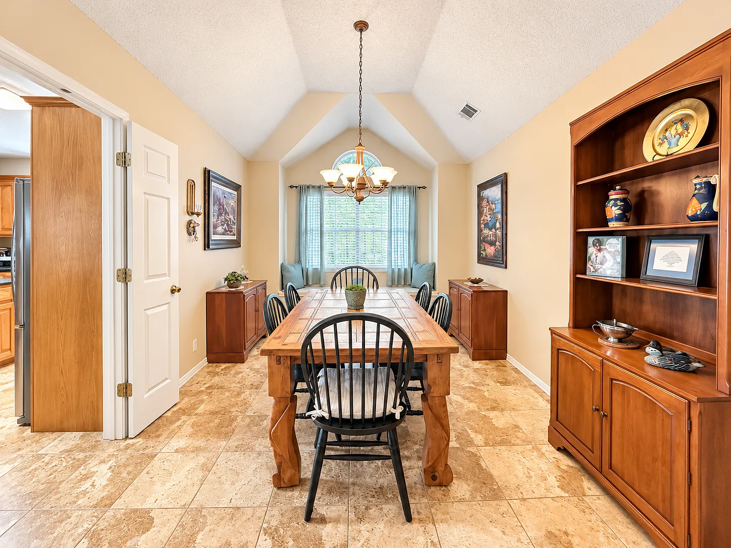 3705 Edgemont Drive - 1 — Photo 3
