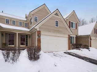 4604 Willow View Ct, Howell, MI 48843