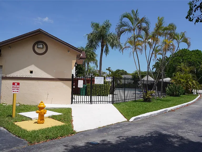 9132 SW 148th Ct — Photo 60